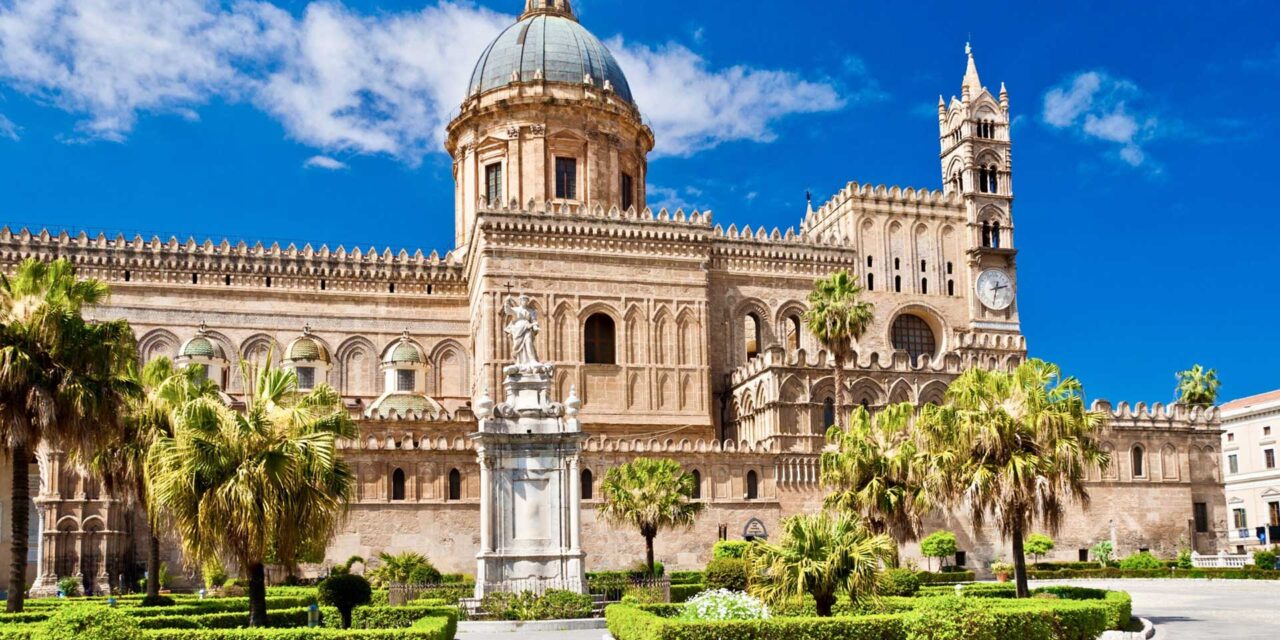 Path through the historical centre of Palermo